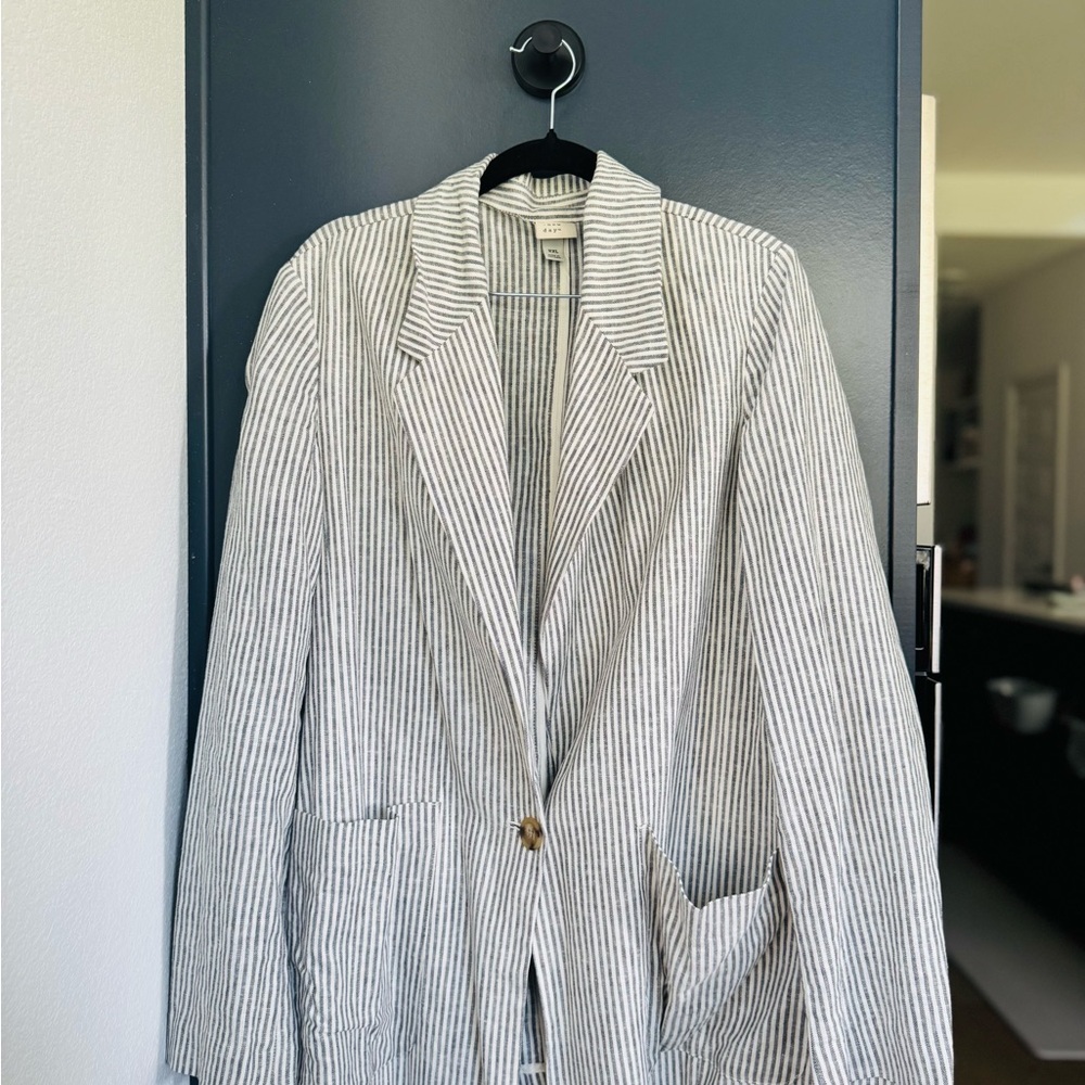 a new day White and Black Blazer Classic Tailored Cut